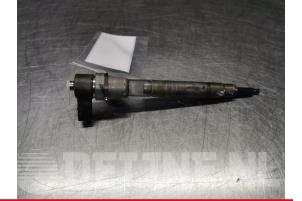Mercedes Sprinter Injector (diesel) O90641 photo 2