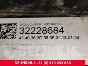 Volvo V90 Koplamp links O90709 foto 3