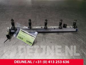 Gebruikte Injector brug Volvo C70 (MC) 2.5 T5 20V Prijs € 100,00 Margeregeling aangeboden door van Deijne Onderdelen Uden B.V.