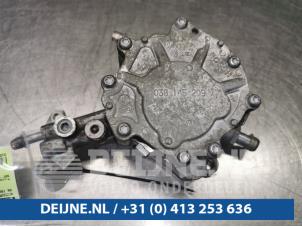 Gebruikte Vacuumpomp (Diesel) Volkswagen Transporter T5 1.9 TDi Prijs € 54,45 Inclusief btw aangeboden door van Deijne Onderdelen Uden B.V.