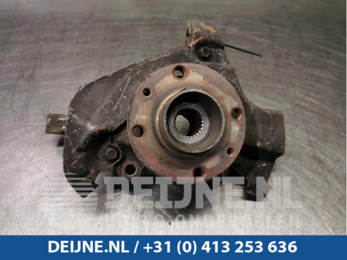 Peugeot Bipper Achsschenkel links vorne O91140