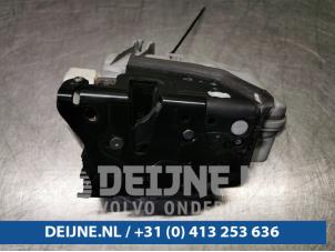 Porsche Cayenne Front door lock mechanism 4-door, right O91348 photo 2