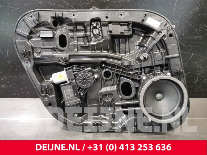 Volvo V90 Ruitmechaniek 4Deurs links-achter O91384