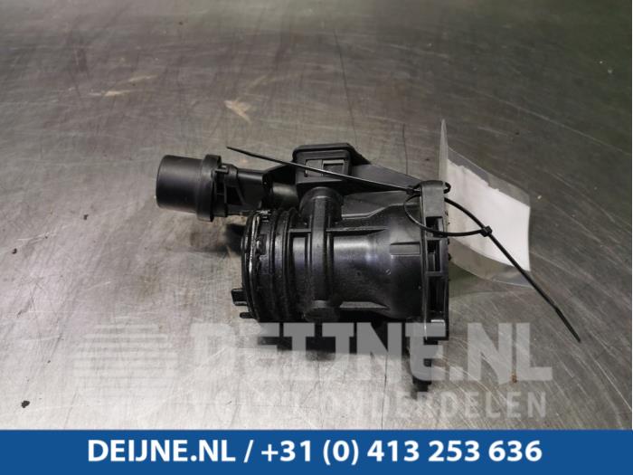 Gebruikte Gasklephuis Mercedes A-Klasse Prijs € 40,00 Margeregeling aangeboden door van Deijne Onderdelen Uden B.V.