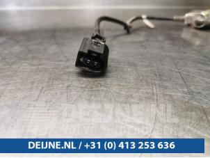 Gebruikte Adblue injector Volkswagen Crafter (SY) 2.0 TDI Prijs € 72,60 Inclusief btw aangeboden door van Deijne Onderdelen Uden B.V.