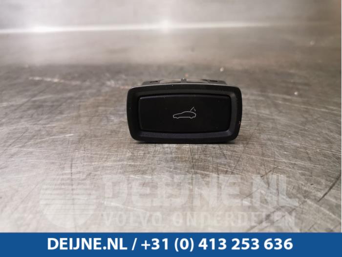 Porsche Cayenne Schalter Heckklappe O91742