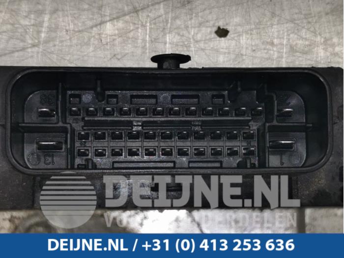 ABS Pomp van een Fiat Fiorino (225) 1.3 JTD 16V Multijet 2009