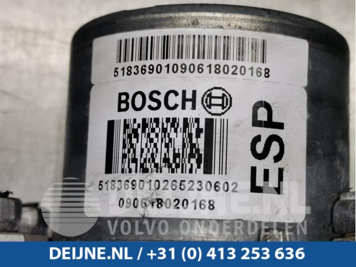 ABS Pomp van een Fiat Fiorino (225) 1.3 JTD 16V Multijet 2009