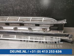 Porsche Cayenne Zijskirtset links+rechts O91911 foto 3