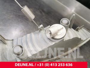 Renault Trafic Richtungsanzeiger links O91956 foto 3