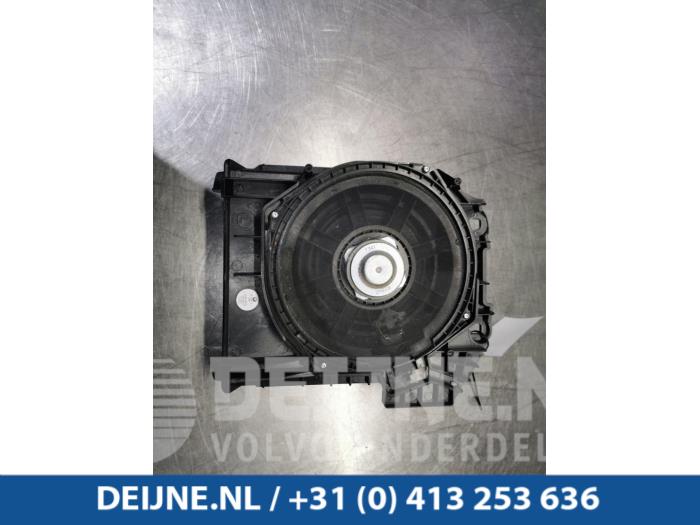 BMW 5-Serie Subwoofer O91985