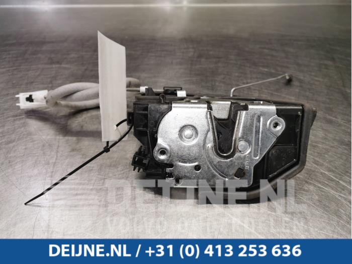 BMW 1-Serie Türschlossmechanik 4-türig rechts hinten O92105