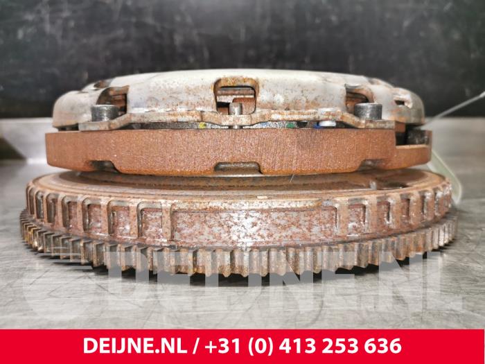 Gebruikte Koppelingsset (compleet) Volvo V40 (MV) 2.0 T2 16V Prijs € 300,00 Margeregeling aangeboden door van Deijne Onderdelen Uden B.V.