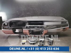 Gebruikte Module + Airbag Set BMW 5 serie (F10) 525d 16V Prijs € 700,00 Margeregeling aangeboden door van Deijne Onderdelen Uden B.V.