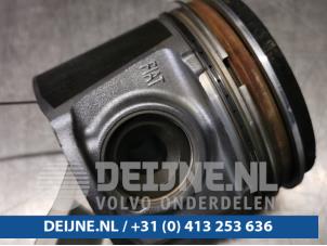 Iveco New Daily Zuiger O92512 foto 3