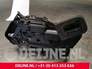 Skoda Kodiaq Deurslot Mechaniek 4Deurs rechts-achter O92528 foto 2