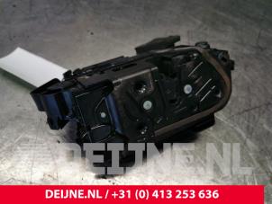 Skoda Kodiaq Deurslot Mechaniek 4Deurs rechts-achter O92528 foto 3