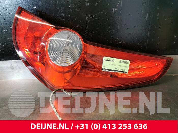 Opel Agila Taillight, right O92664