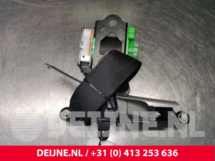 Opel Agila Front seatbelt, left O92708