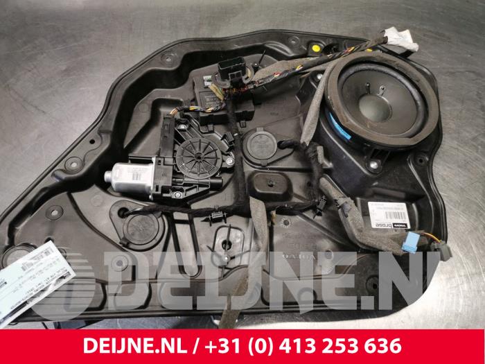 Volvo V70 Ruitmechaniek 4Deurs rechts-achter O92802