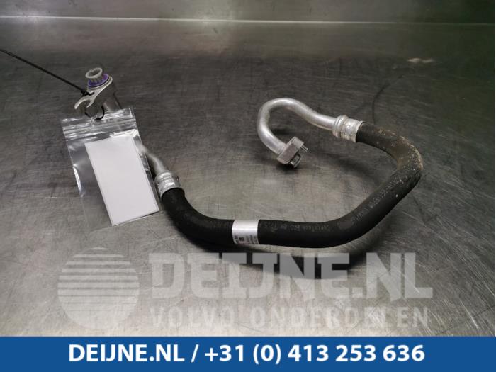 Mercedes C-Klasse Air conditioning line O93051