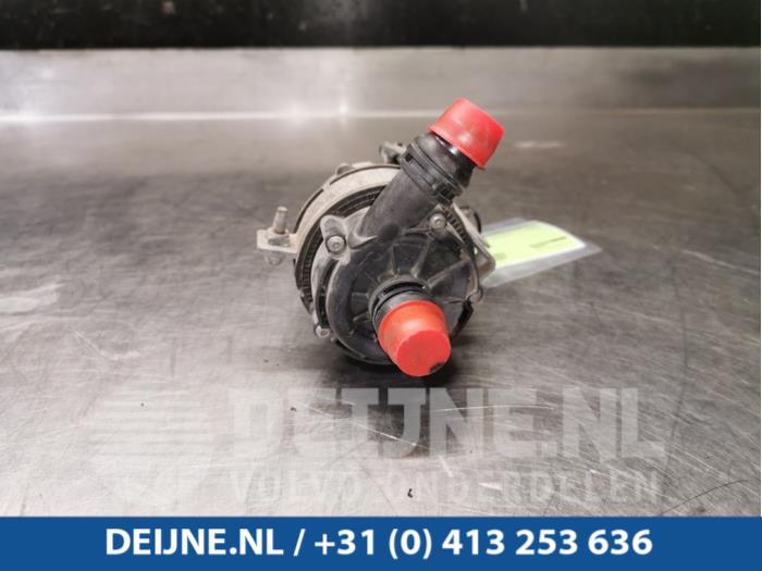 Mercedes C-Klasse Zusätzliche Wasserpumpe O93055