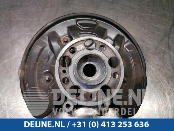 Mercedes C-Klasse Achsschenkel links hinten O93067