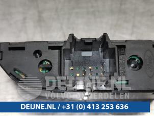 Ford Focus Start/stop switch O93322 photo 3