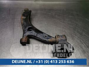 Ford Focus Front lower wishbone, left O93331 photo 4