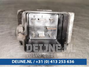 Renault Trafic Voorgloei Relais O93486 foto 3