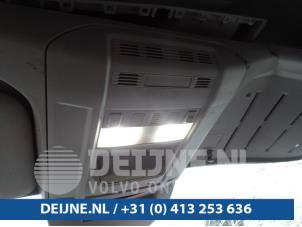 Gebruikte Binnenverlichting voor Volkswagen Crafter (SY) 2.0 TDI Prijs € 30,25 Inclusief btw aangeboden door van Deijne Onderdelen Uden B.V.