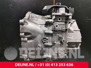 Volvo V40 Gearbox O93845 photo 4