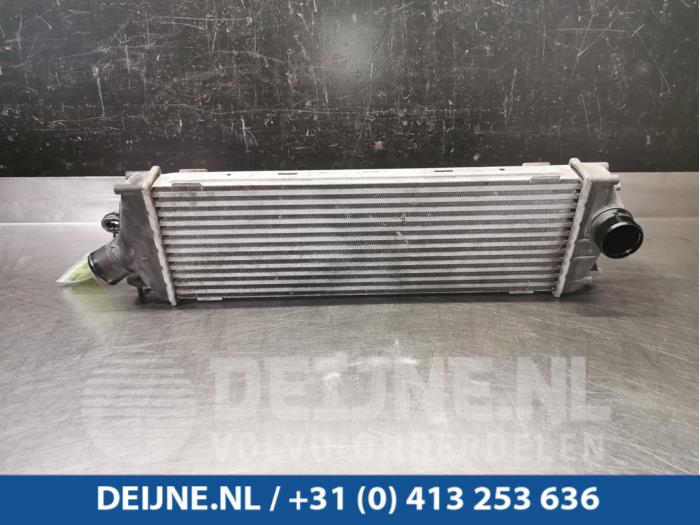 Opel Vivaro Intercooler O93929