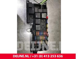 Gebruikte Zekeringkast Volvo XC90 I 2.5 T 20V Prijs € 65,00 Margeregeling aangeboden door van Deijne Onderdelen Uden B.V.