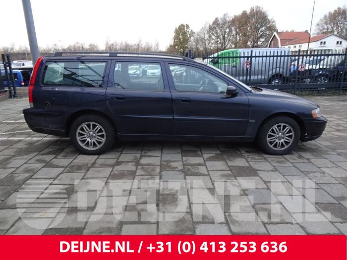 Zijskirt rechts van een Volvo V70 (SW) 2.4 20V 170 2005