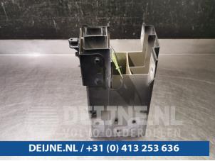 Volvo V90 Chassisbalk voor O94165 foto 2