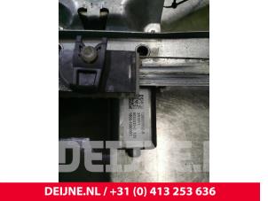 Opel Vivaro Ruitmechaniek 2Deurs links-voor O94289 foto 3