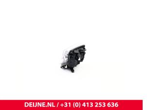 Volkswagen Crafter Headlight, left O9990001263 photo 4