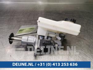 Volkswagen Crafter Master cylinder O94403 photo 3