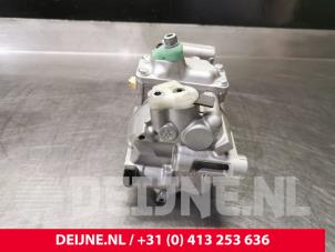 Volkswagen Caddy Air conditioning pump O94669 photo 4