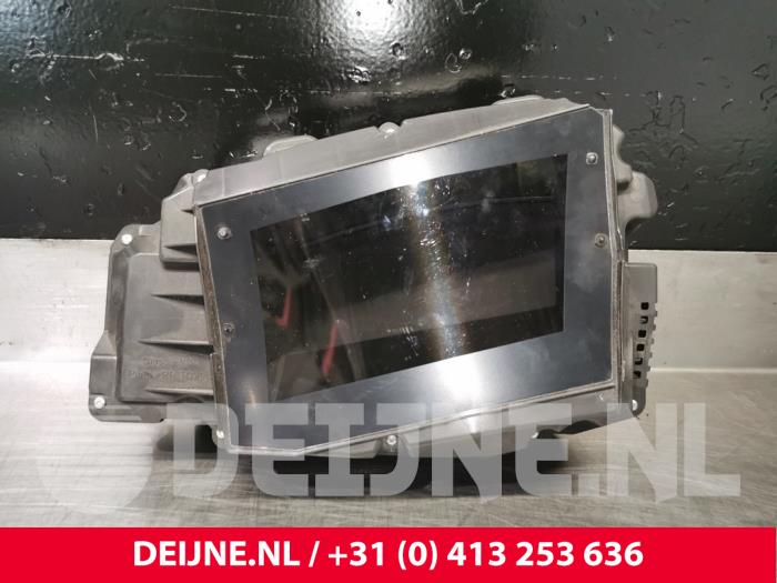 Gebruikte Head-up display Volvo V60 II (ZW) 2.0 D3 16V Prijs € 550,00 Margeregeling aangeboden door van Deijne Onderdelen Uden B.V.