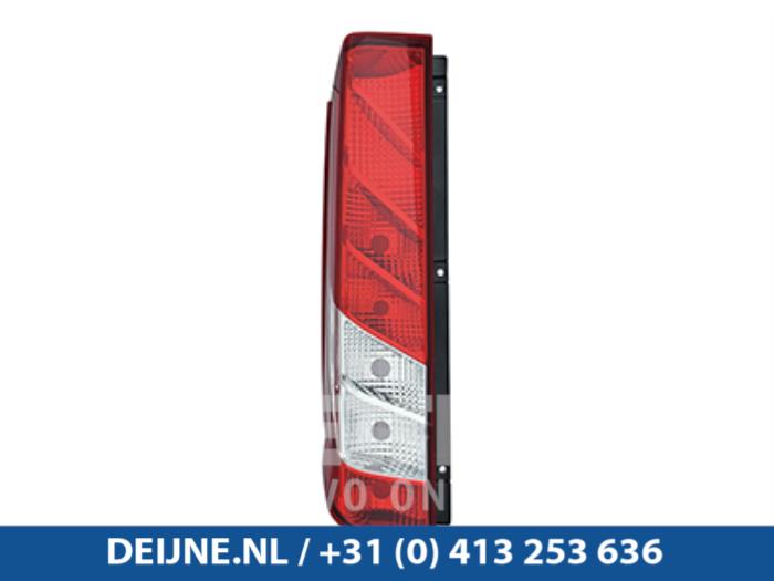Iveco New Daily Rücklicht links O9990001280