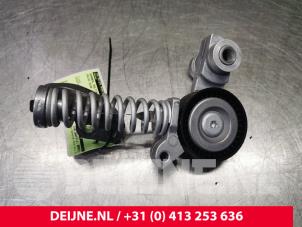 Volvo XC40 Drive belt tensioner O95327 photo 2