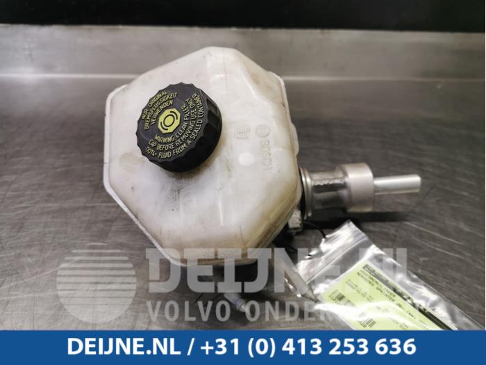 Gebruikte Hoofdremcilinder Mercedes Sprinter 5t (906.15/906.25) 515 CDI 16V Prijs € 12,10 Inclusief btw aangeboden door van Deijne Onderdelen Uden B.V.