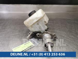 Mercedes Sprinter Master cylinder O95428 photo 2