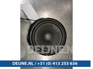 Gebruikte Speaker Volkswagen T-Cross 1.0 TSI 115 12V Prijs € 35,00 Margeregeling aangeboden door van Deijne Onderdelen Uden B.V.