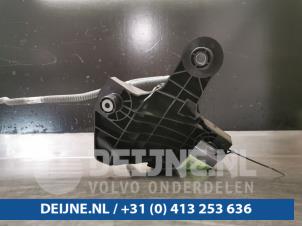Renault Trafic Clutch pedal O95606 photo 3