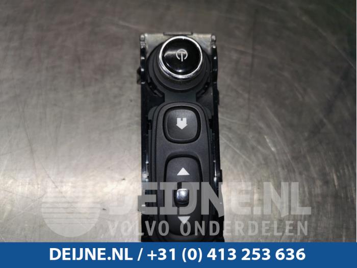 Renault Trafic Radiobedienings paneel O95648