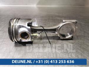 Volkswagen Transporter Zuiger O95703 foto 3
