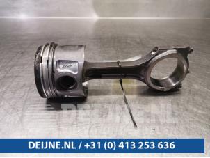 Ford Transit Piston O95782 photo 3